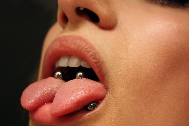 Tongue slit